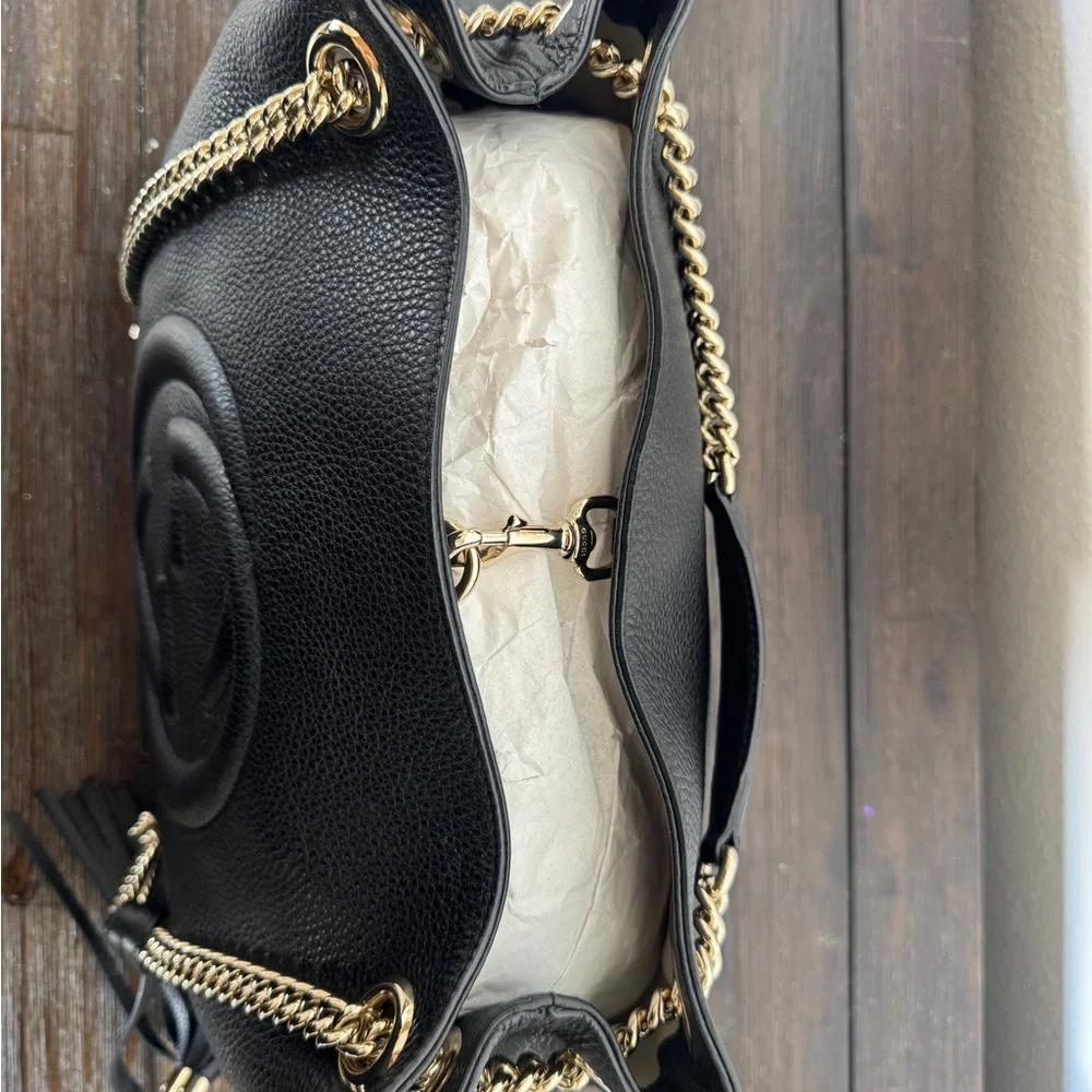 GUCCI Black Leather Soho Chain Tote - Picture 8 of 13
